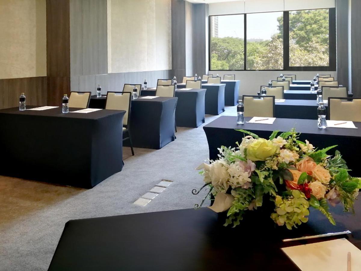 Bliston Suwan Park View Hotel Банкок Екстериор снимка